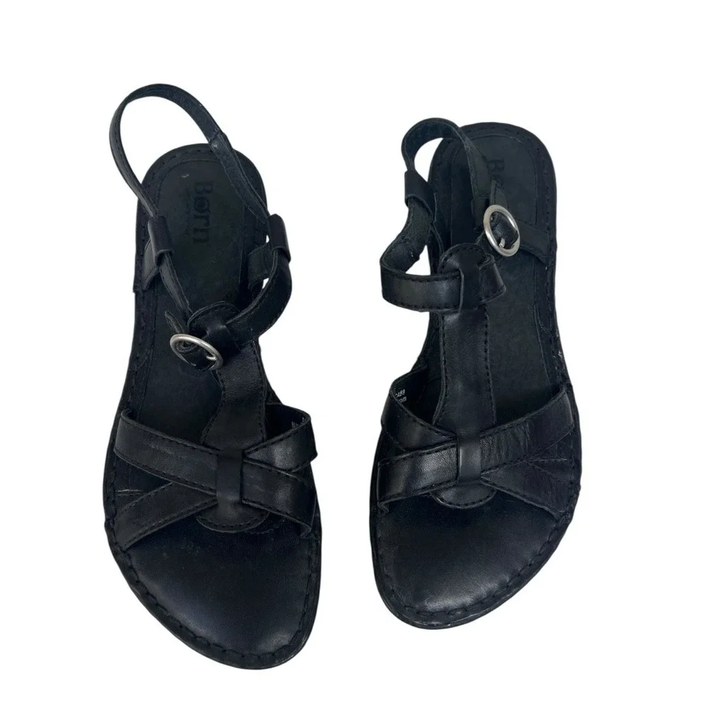 Born Kristy 9M/WBlack T- Strap Buckle Leather Sandals Silver Hardware Flats